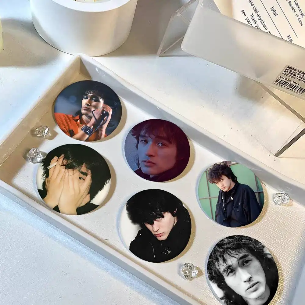 Band K-Kino Viktor Tsoi Round Badge Creative Brooch Clothing Backpack Accessories Lapel Pin