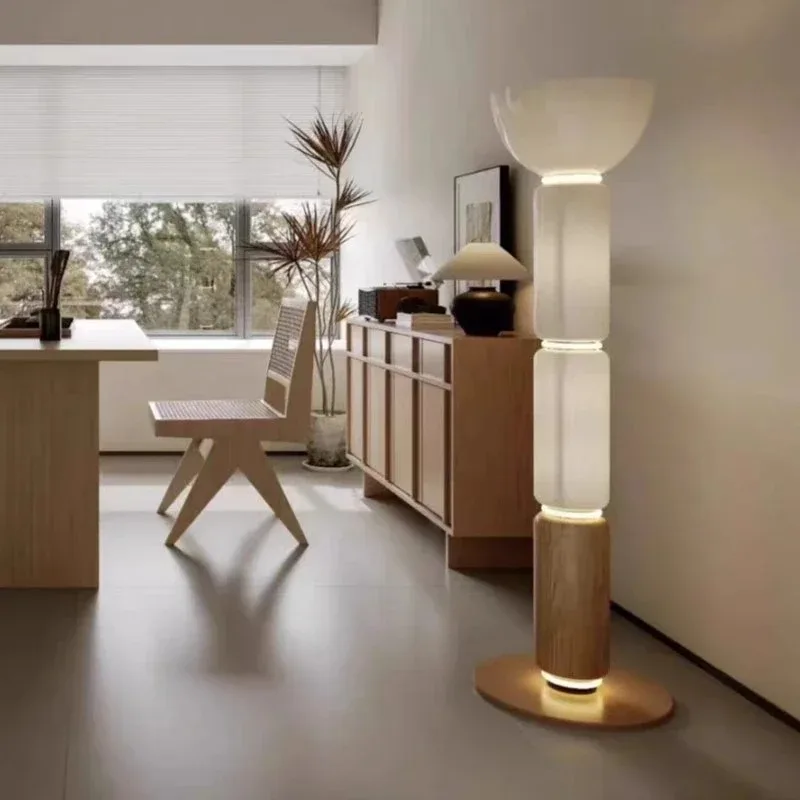 الشمال الحديثة الأبيض الزجاج مصباح أرضي التصميم الإيطالي غرفة المعيشة غرفة نوم قاعة المعارض مصباح أرضي LED