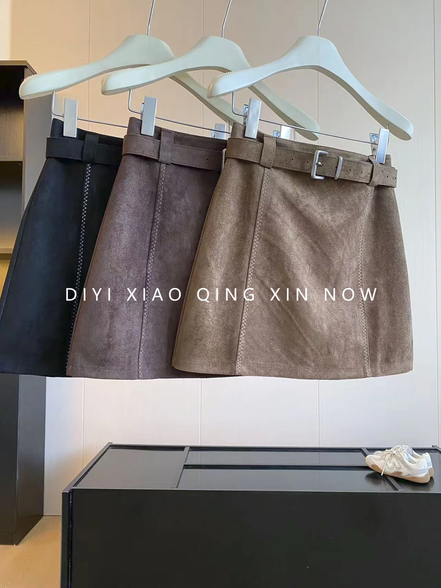Caramel Deer Suede A-Line  Skirt Women's High Waist Polyester Fiber Autumn New Style Short Skirt for Petite Ladies