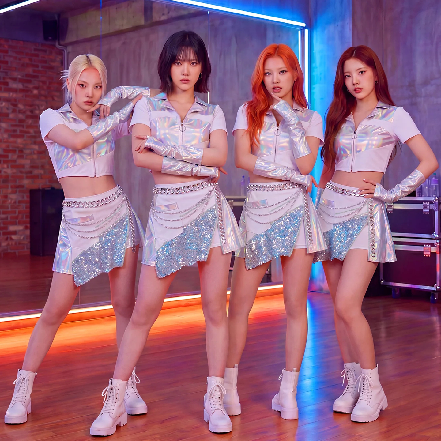 Women's Kpop Stage Costume Silver Sequin Jazz Dance Outfit Y2K Cheerleader Two-Piece Set Crop Top and Skort Arm Sleeve New