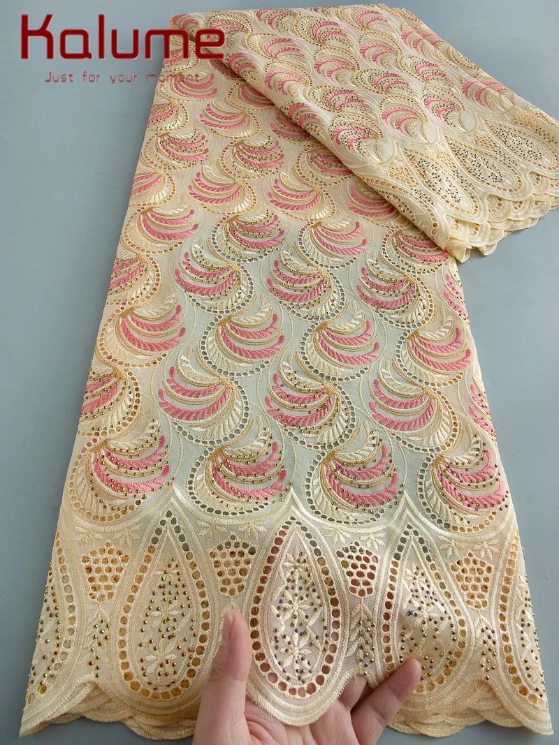 

Kalume Latest African Swiss Cotton Lace Fabric Embroidered Swiss Voile Lace in Switzerland with Stones for Nigerian Dress F4320