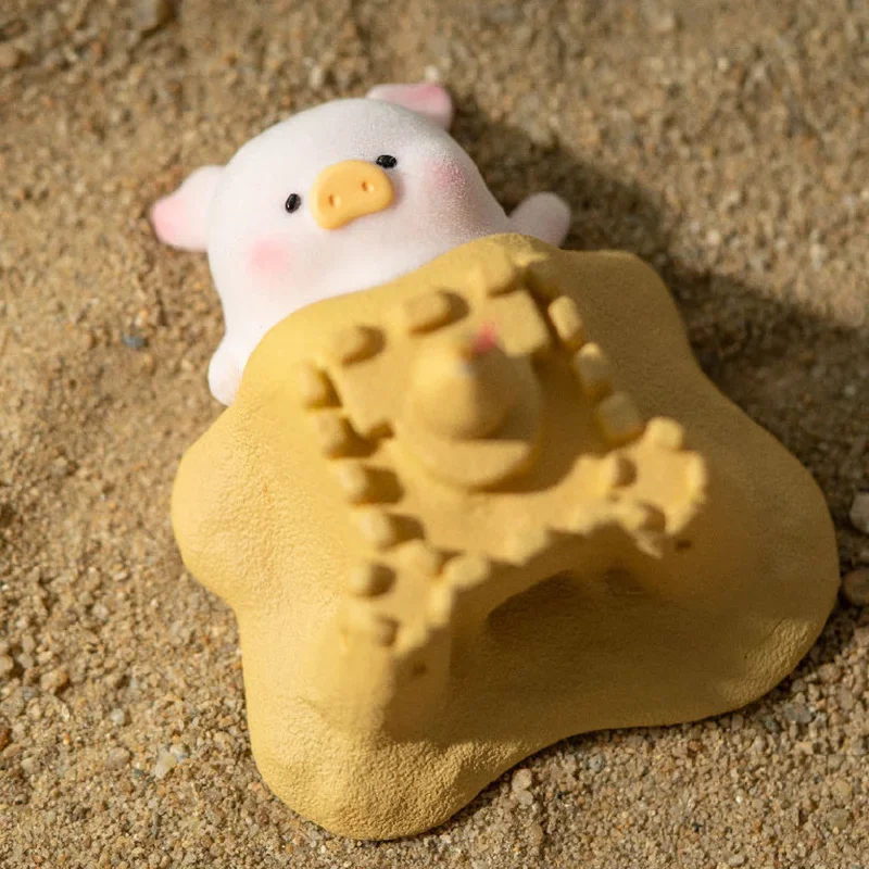 

LuLu Pig Beach Party Series Blind Box Toys Kawaii Anime Action Figure Surprise Mystery Box Dolls Girls Gift