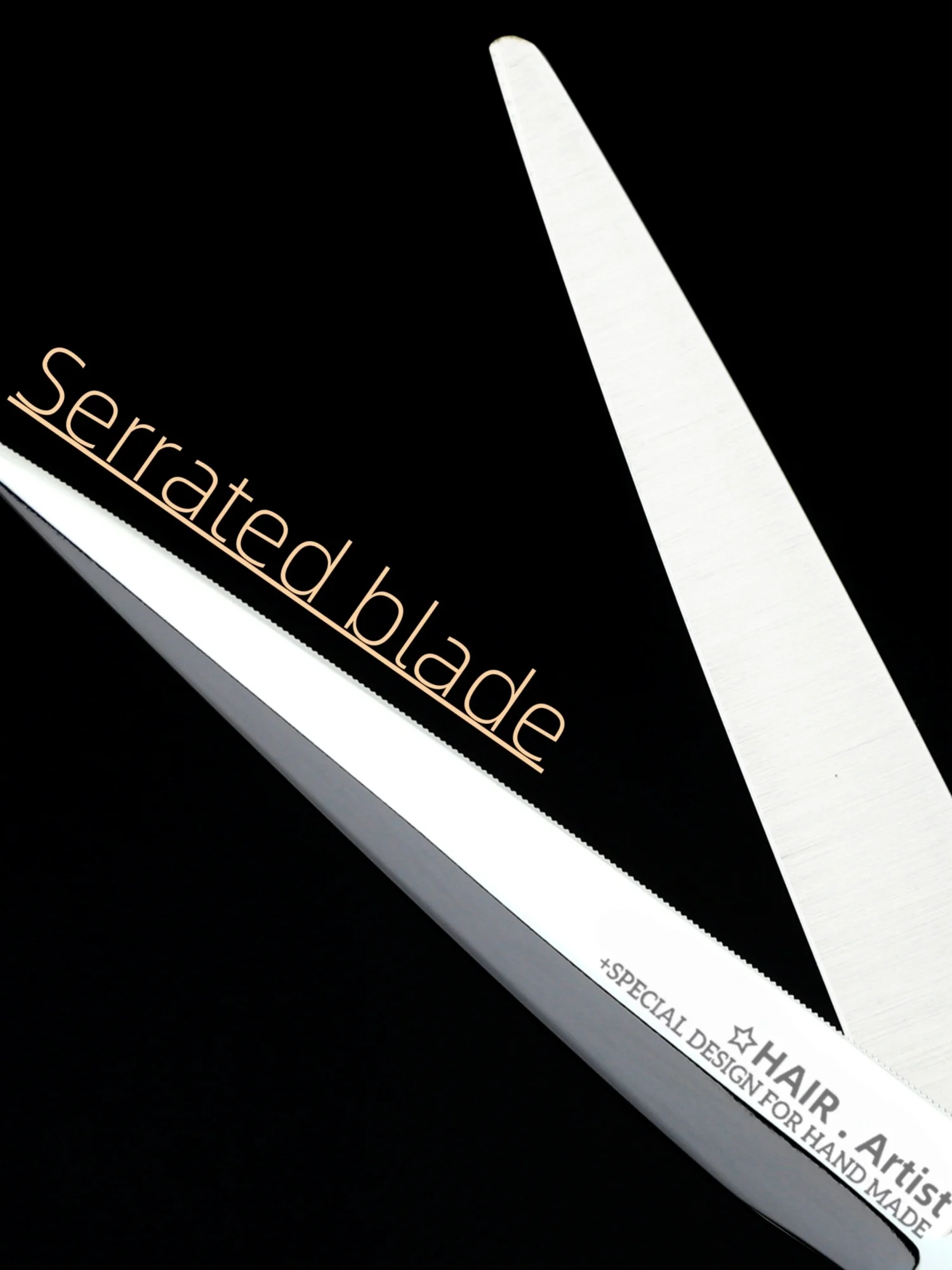 Professional Serrated hair scissors，6-6.5-6.8 inch barber accessories，Hitachi 440C steel Hair cutting machines，Sharp and durable