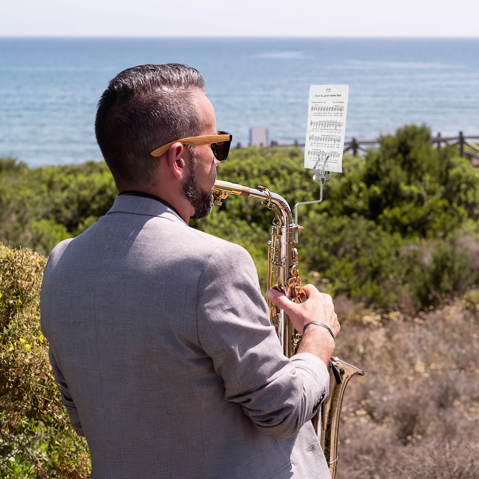 

1Pcs Exquisite Craftsmanship Saxophone Music Stand Portable Durable Silver Marching Music Stand Saxophone Marching Score Holder