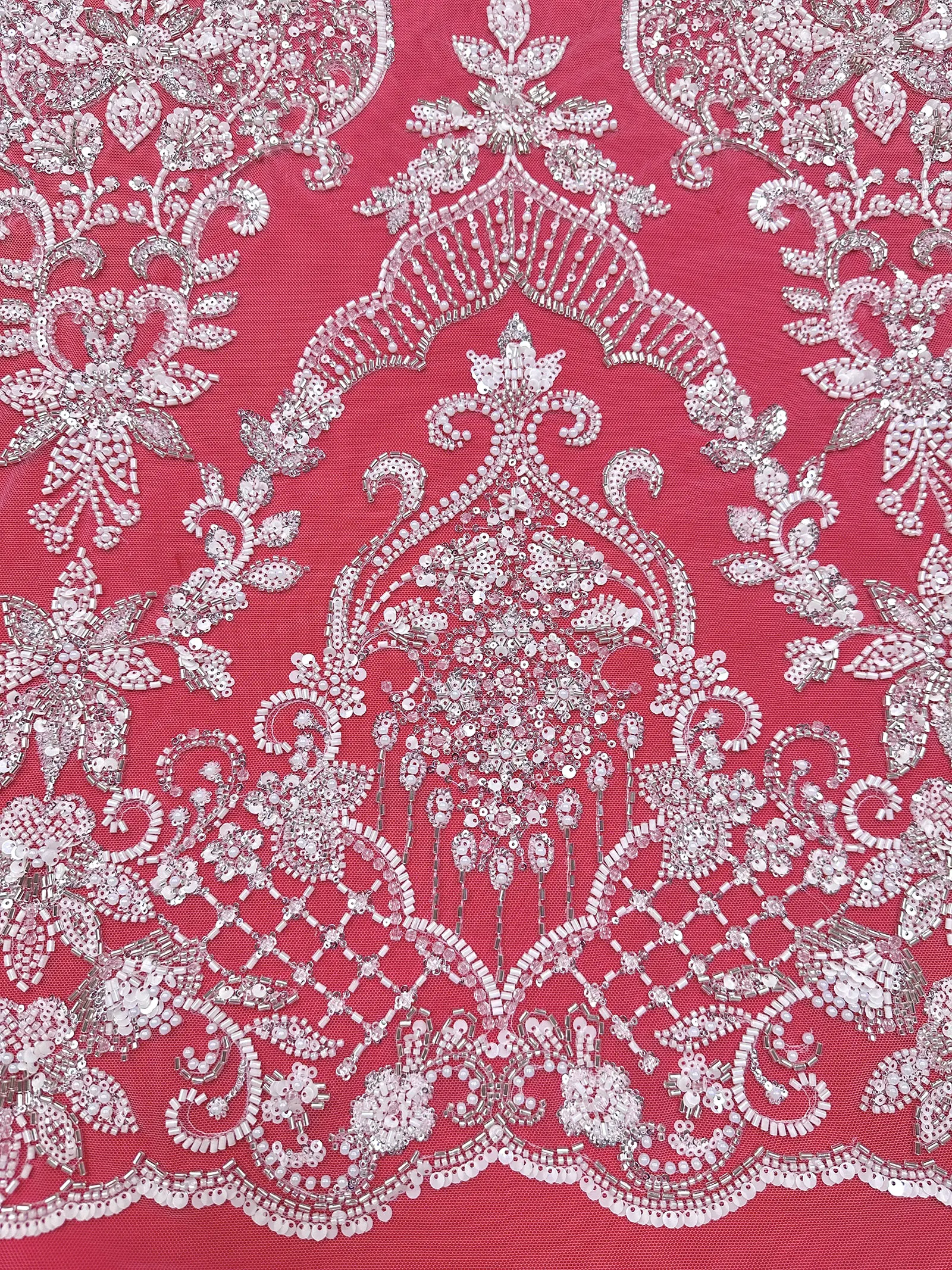 Hochwertiger französischer handgefertigter bestickter Spitzenstoff mit Perlen, afrikanischer nigerianischer Pailletten-Spitzenstoff zum Nähen von Hochzeits-Brautkleidern – Detail 13