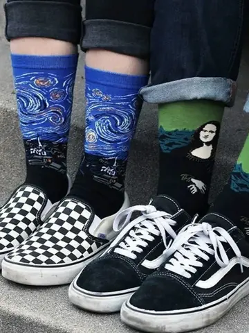 1 Pair Men Cotton Retro Abstract Oil Painting Art Socks Shout Modern Van Gogh Starry Night Happy Oil Painting Skateboard Sock