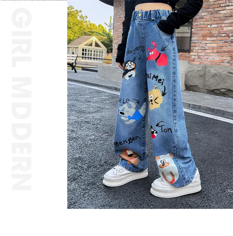 Heißer Verkauf: Blaue Jeans für Teenager-Mädchen mit Cartoon-Print, elastischem Mittelbund, lockerer Passform, Frühlingsmode, niedliche Kinderhose mit weitem Bein. – Detail 4