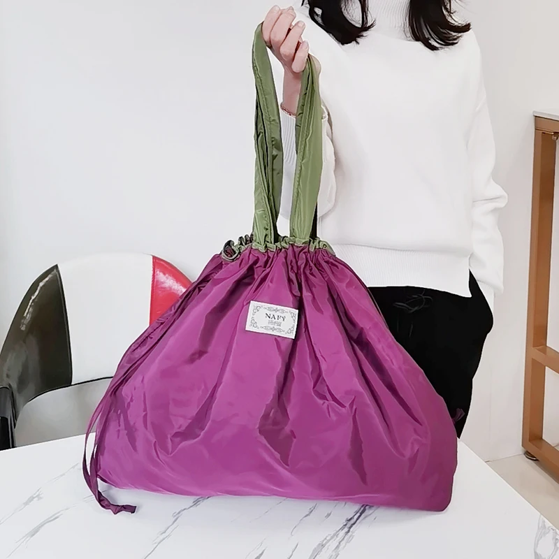 Grande capacidade reutilizável Eco Tote Bag, cor sólida Nylon Bolsas, impermeável dobrável Drawcord ombro armazenamento malote