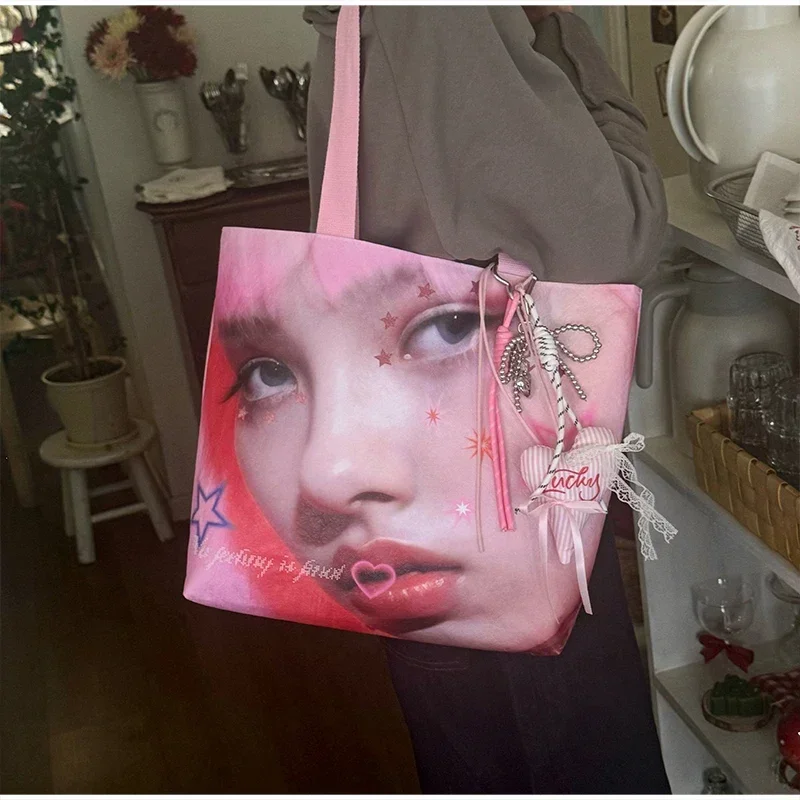 PVC-Umhängetasche, modische wasserdichte Handtasche mit Y2k-Mädchen-Portrait-Aufdruck, leichte, lässige Einkaufstasche für Damen, Alltagstasche – Detail 14