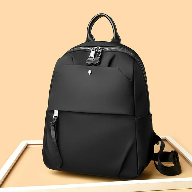 

Elegant Tote Bag For Ladies In Durable Leather, Spacious Classic Design By Famous Designer With Roomy Capacity