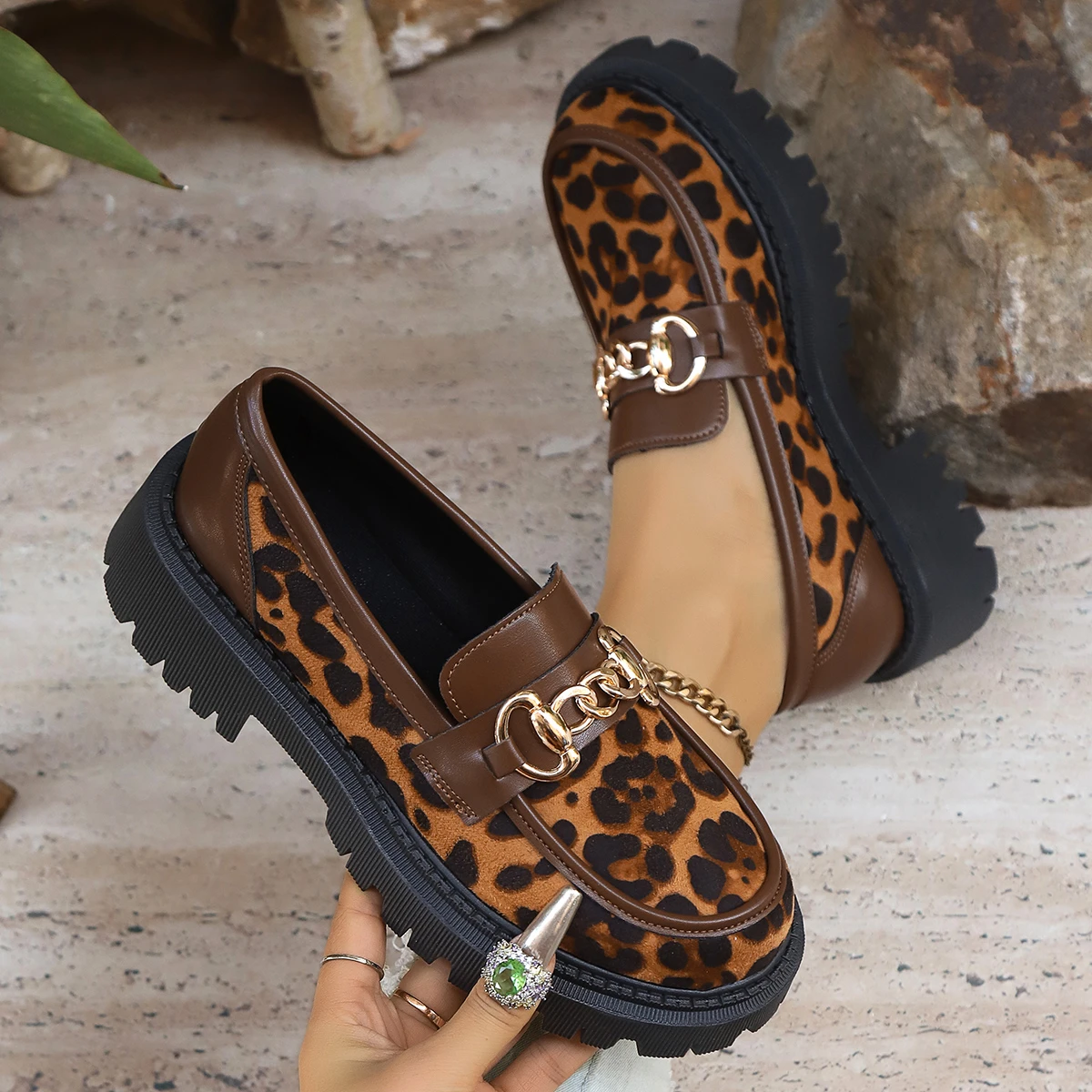 Damenmode Leoparden-Patchwork Slip-on Loafers mit Blockabsatz und Plateau, 2026 Neu, runde Zehenpartie, Freizeitschuhe, Übergröße 42 – Detail 5