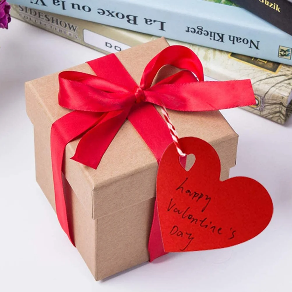 

DIY Gift Hanging Tags Heart Shaped Kraft Paper Labels for Presents Wedding Favors Name Ornament Red Wrap Valentine Day Gift