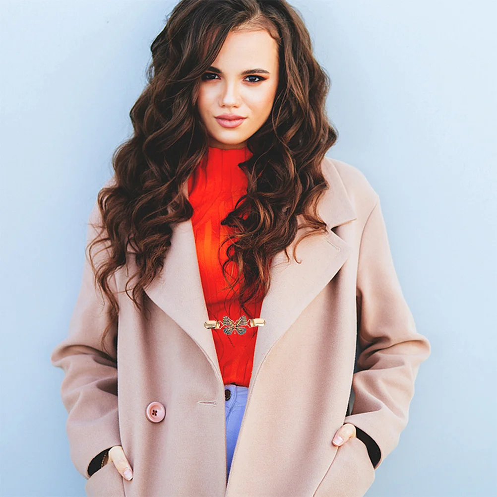 

2Pcs Sweater Clips Charming Butterflies Cardigan Clips Shawl Pins Retro Sweater Accessories for Women