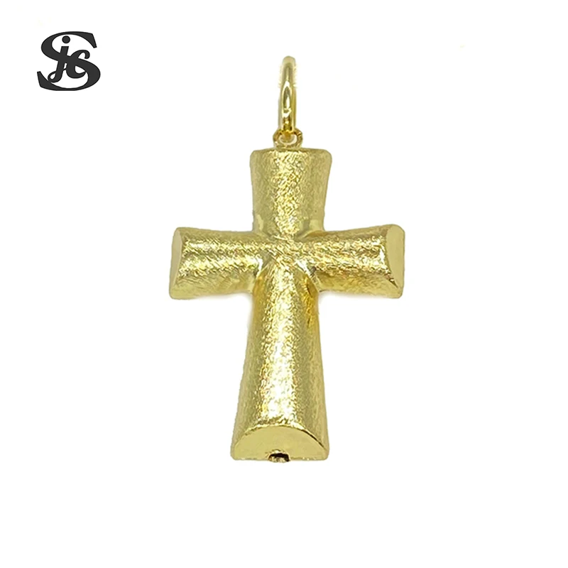 2022 Dubai Fashion Jewelry Pendant 18K Gold Plated Lucky Crosses Pendant For Women Daily Wear Daily Prayer