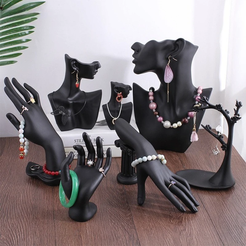 UOGE Creative Resin Model Jewelry Display Stand Ring Rack Hanging Necklace Rack Bracelet Display Jewelry Display Props