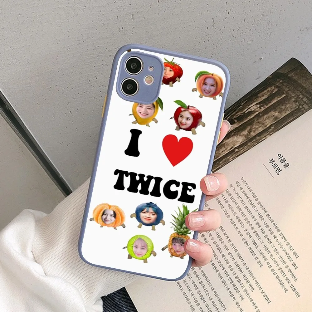 Casing ponsel KPOP T-TWICE perempuan, casing penutup Matte transparan untuk iPhone 14 11 12 13 Mini Pro Max 8 7 Plus X XR XS MAX