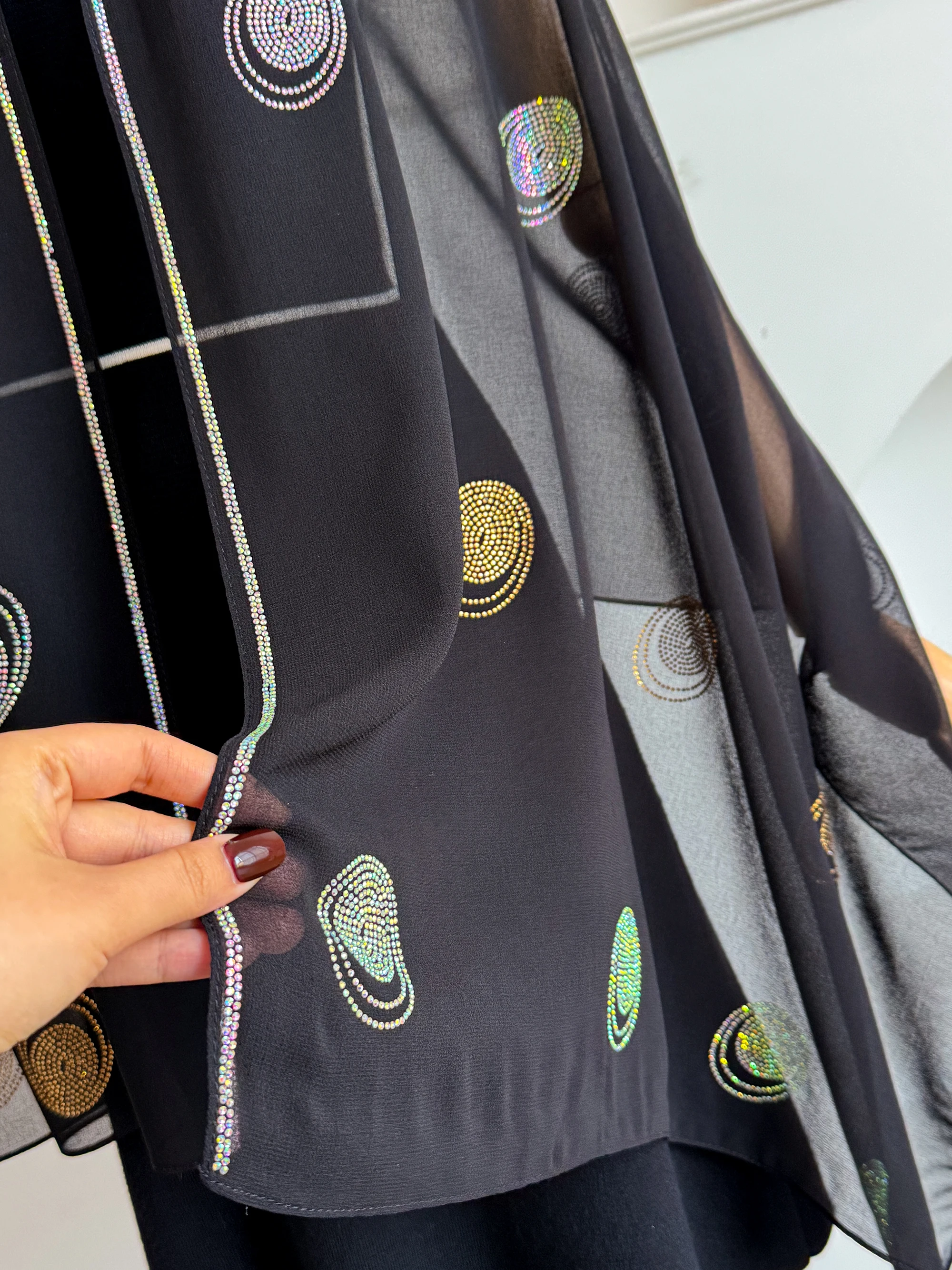 Spring Summer Thin Silk Scarf Pure Color Shiny Diamond Polka Dot Pattern Women's Muslim Brand Design Sense Scarf