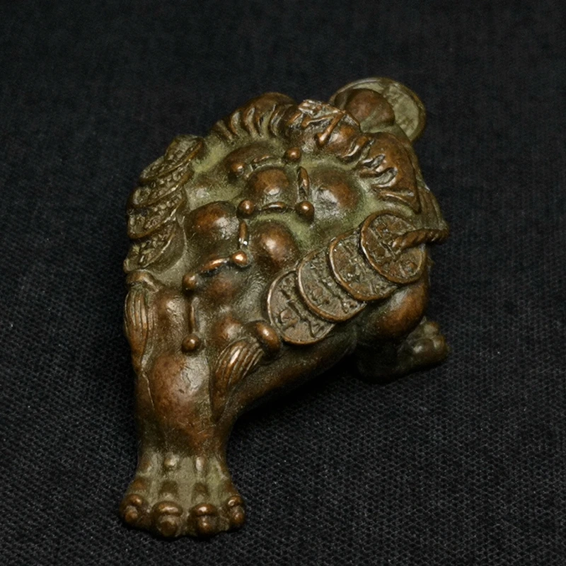 YIZHU CULTUER ART Size 5.5 × 3.2 cm Old Chinese Bronze Carving Jin Chan Coin Statue Decoration Collection