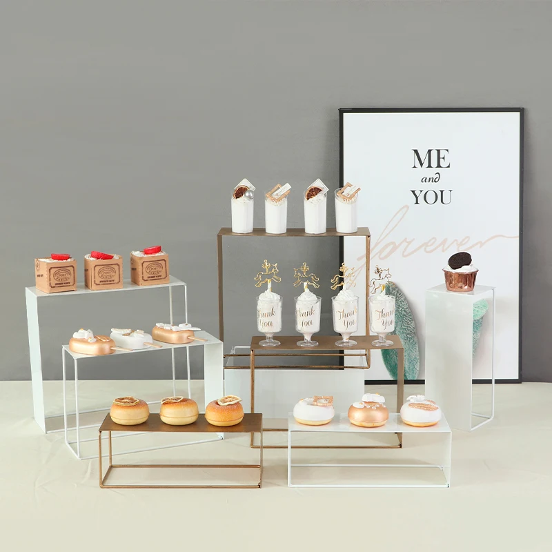 White Dessert Table Decoration Wedding Display Stand Cupcake Table Decoration Golden Tea Ladder Shelf Cake Stand