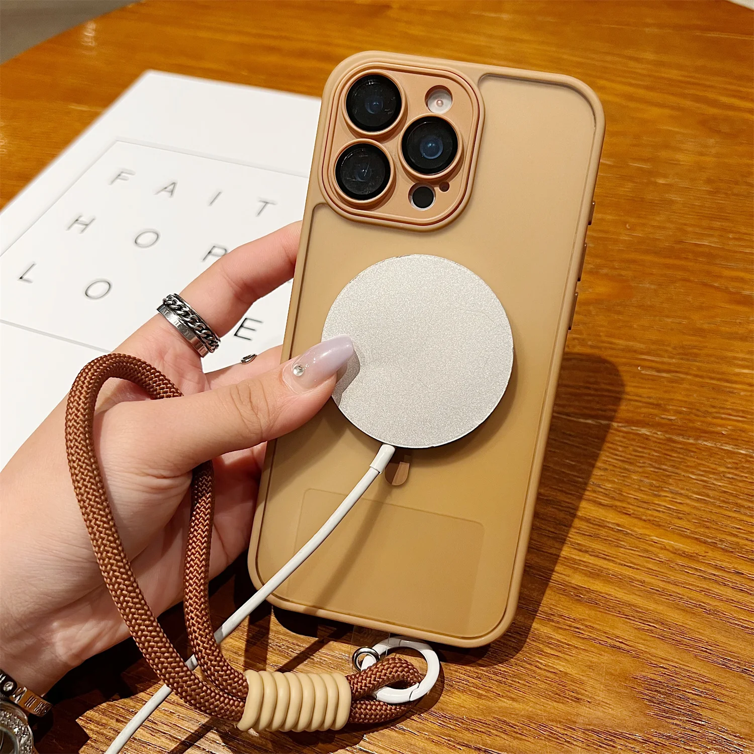 واضح Magsafe للصدمات الوفير ماتي الحال بالنسبة آيفون 17 16 14 13 Mini 15 12 11 Pro Max زائد الحبل شريط للرسغ غطاء مغناطيسي #4