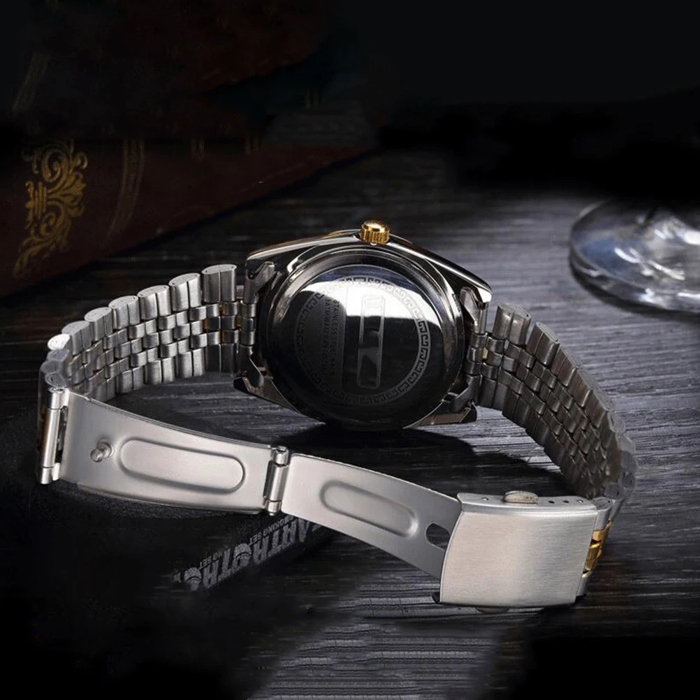 

2 Pcs Couple Watch Luminous Miss Gift for Men Case Material: Alloy Stainless Steel Strap