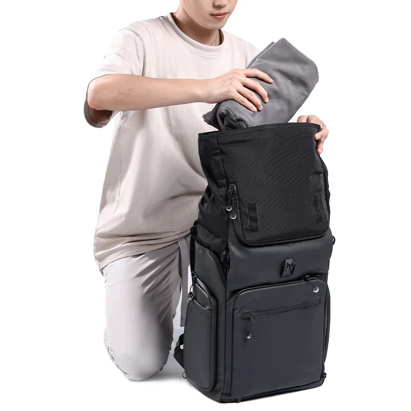 

Ulanzi BT01 Business Travel Backpack Dry/Wet Seperation Max 32.64L Travel Bag for DSLR Camera Tripod