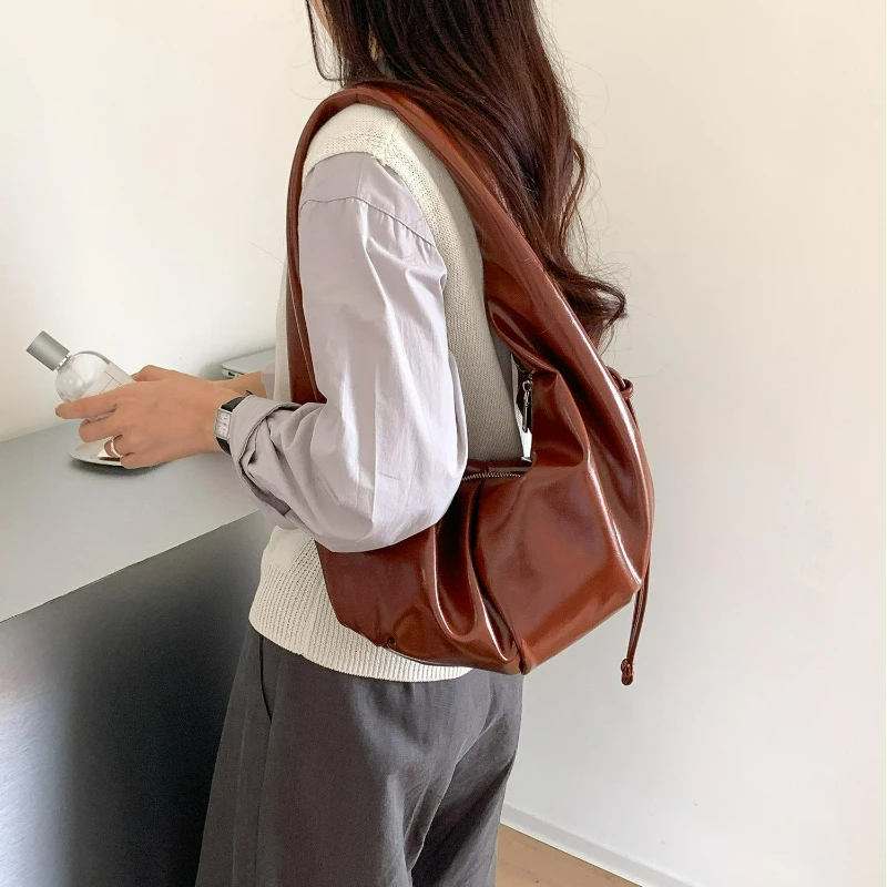 الكورية نمط الملمس بسيط المتشرد حقيبة المرأة خمر الجلود الناعمة تنوعا حقيبة كتف Crossbody موضة حقيبة تخزين قابلة للطي