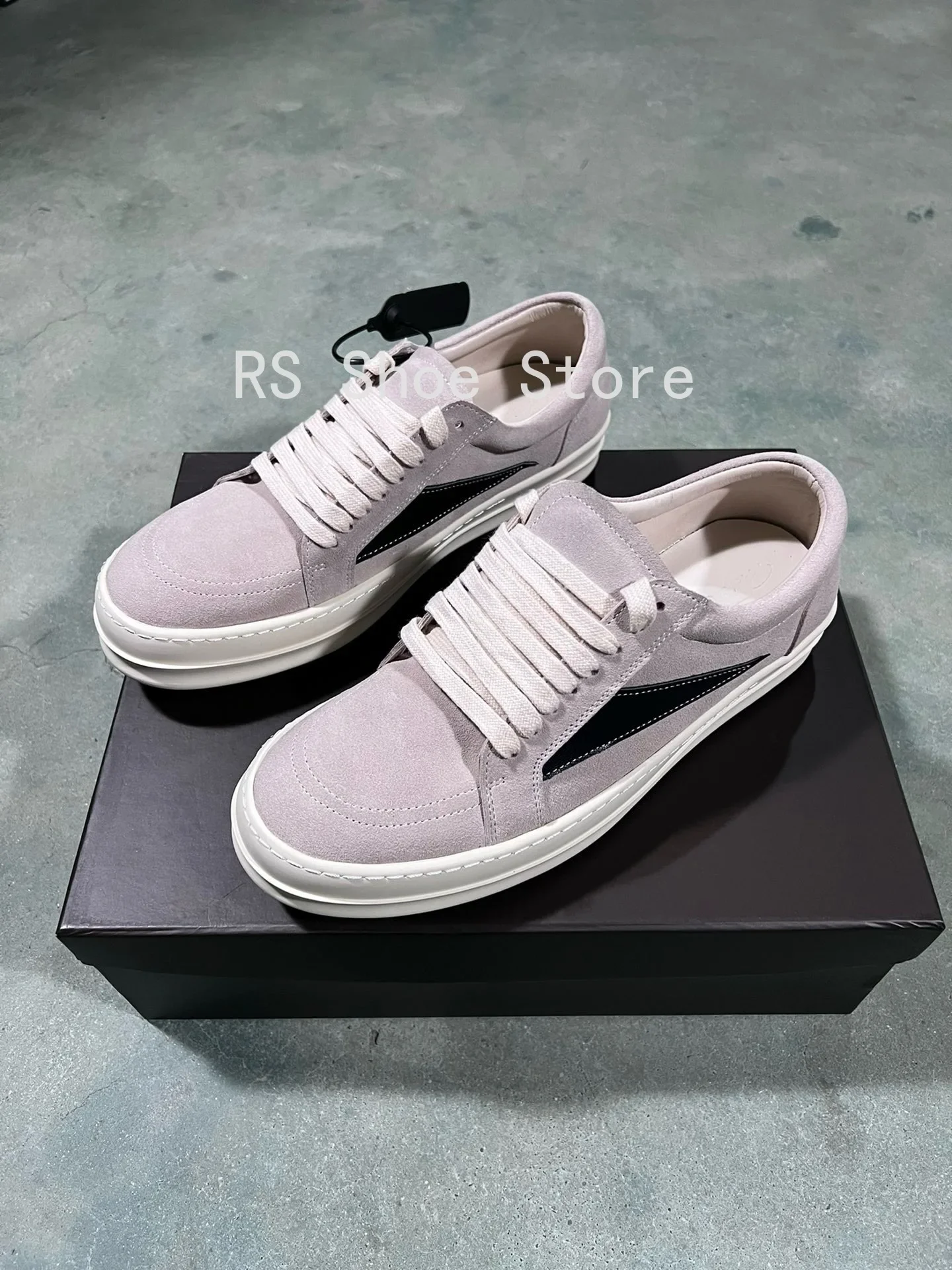 

Ro Classic Designer Men Sneaker Low Top Women Beige Suede Shoes Leather Casual Shoe Lace Up Retro Flat Canvas Sneakers