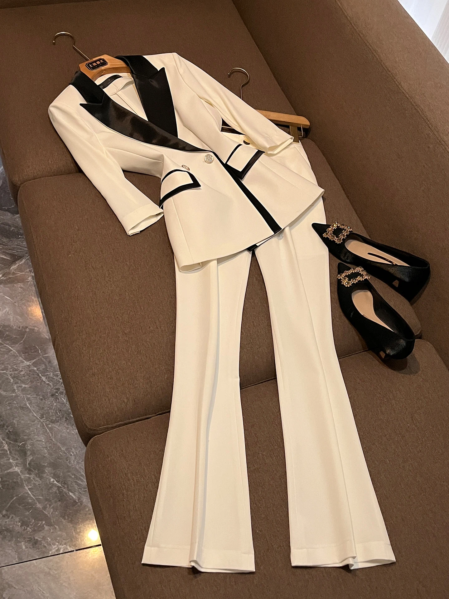 

Fashionable Two-Piece Suit Set for Women with Color Block Design And Jacket with Shirt Collar for Professional Use Summer Col...