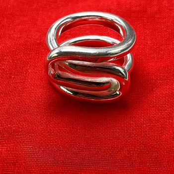 2023  European and American Creative Design High Quality Exquisite Women's Ring Romantic Holiday Jewelry Gift Bag