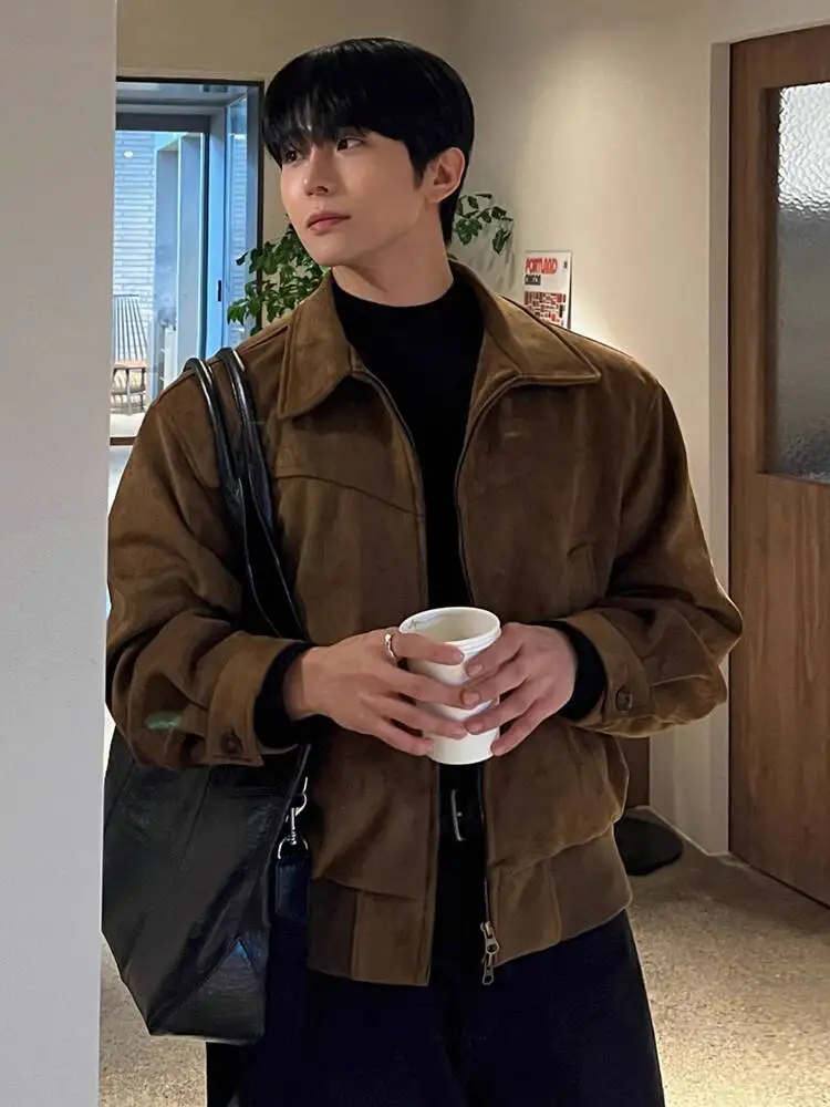 

SYUHGFA 2025 нишевые дизайнерские мужские куртки с лацканами, однотонные повседневные мужские куртки на молнии, свободные свободные мужские короткие пальто из микрозамши в Корейском стиле