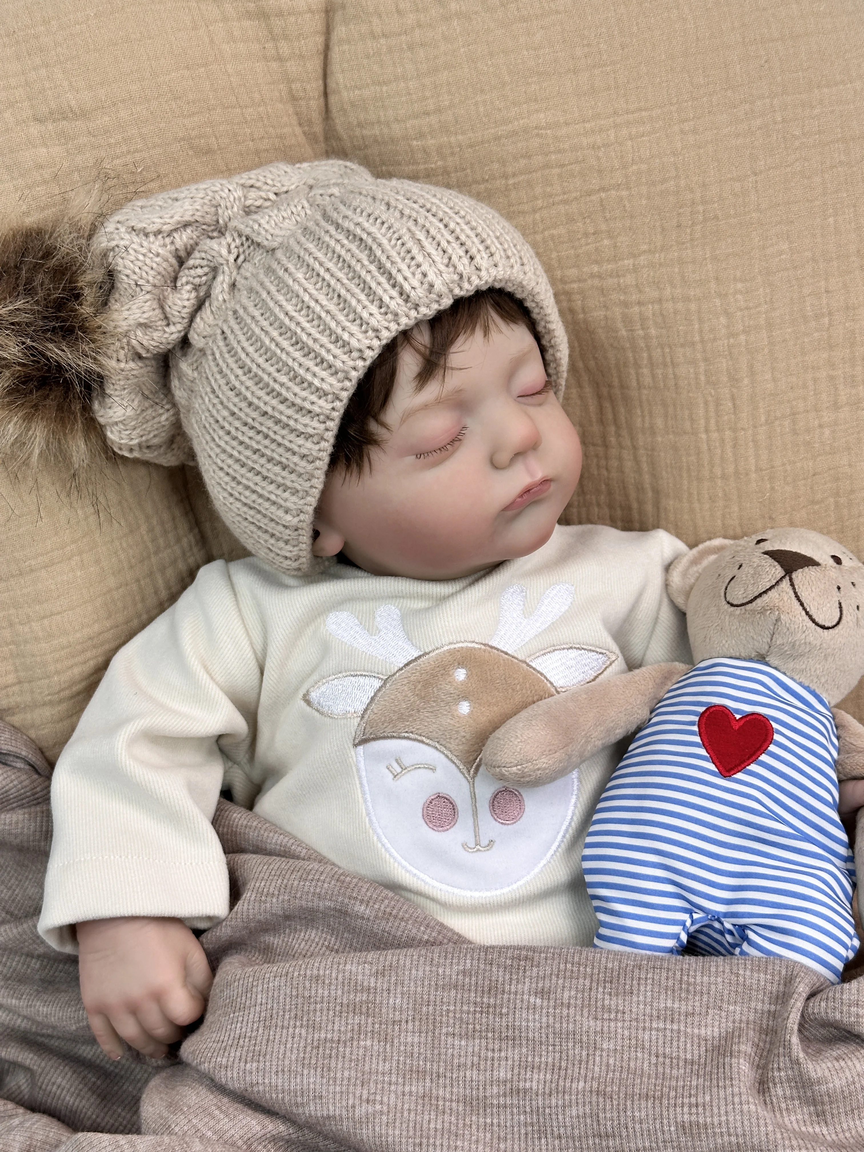 Cokela 20 Zoll/50 cm echte Babypuppe Real Soft Touch Baby realistische Silikon-Reborn-Babypuppe mit handimplantiertem Kunsthaar