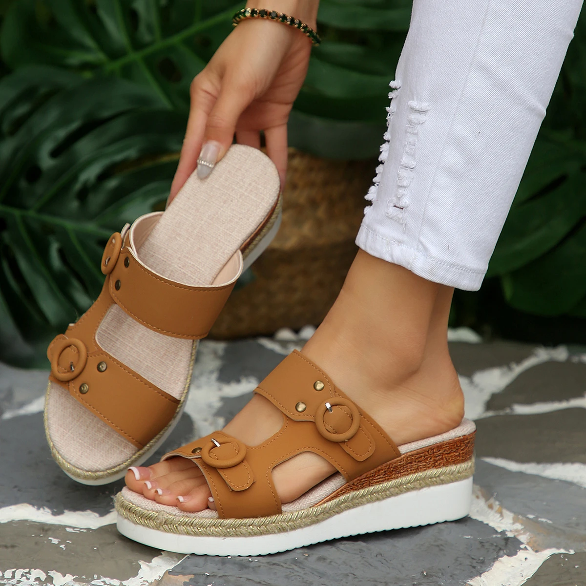 2026 Neuer Trend Damen High Heel Sandalen Luxus Designer Schuhe für Frauen Keilabsatz Mode Sandalen Sommer Leichte Pantoletten Damen