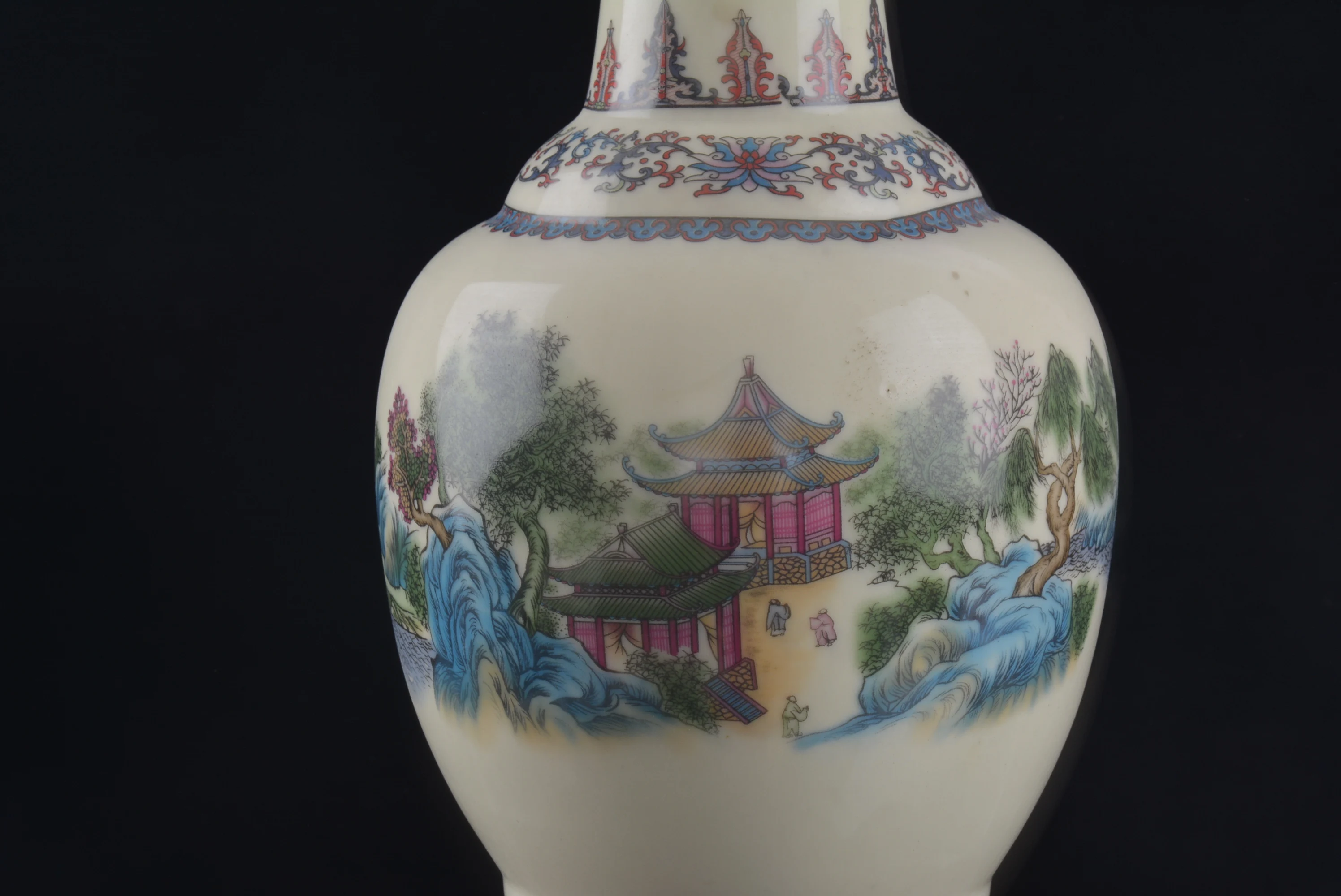 Old Chinese porcelain pastel landscape pavilion amphorae vase for the Qianlong Festival,#03