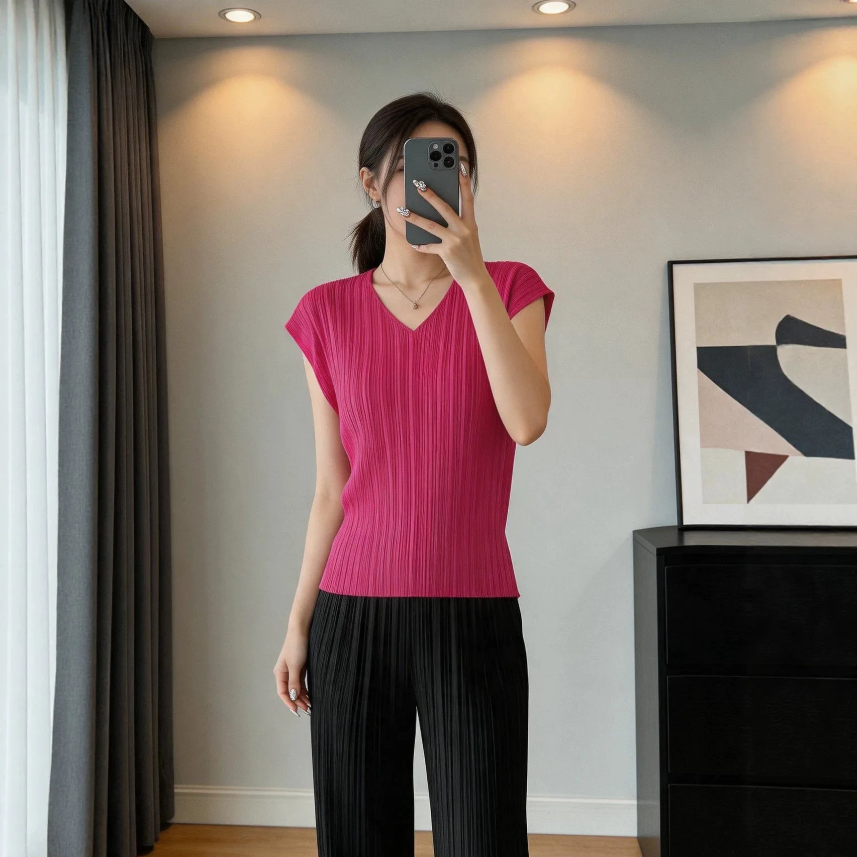 Miyake Pleated Source Women's Clothing Factory Summer New Pleated V-neck Sleeveless Tops High-end Commuting Ready Stock