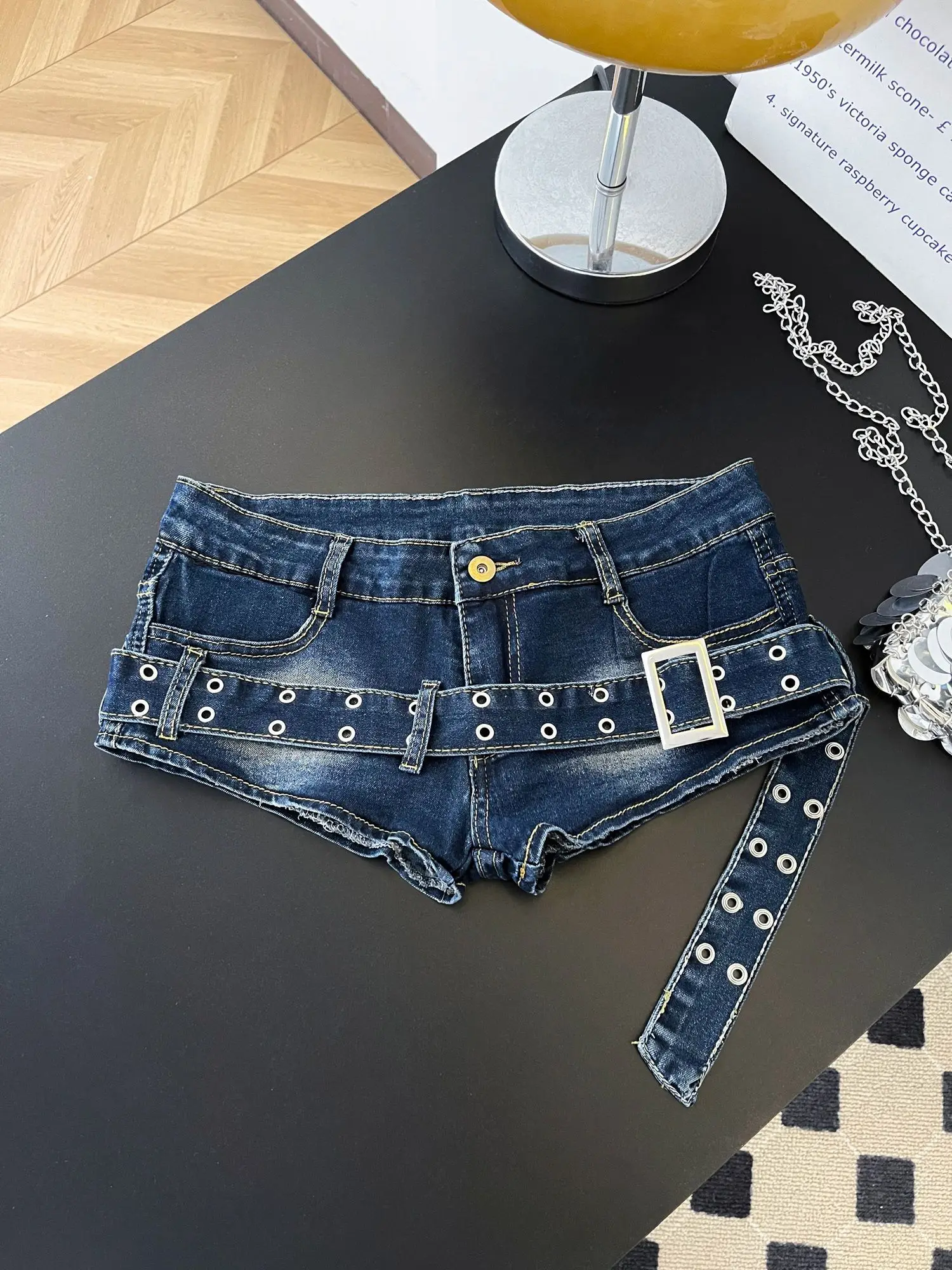 Spice Girl Nail Belt Denim Super Shorts Women's Summer Y2k Washed Old A Word Hip Hot Pants view 3