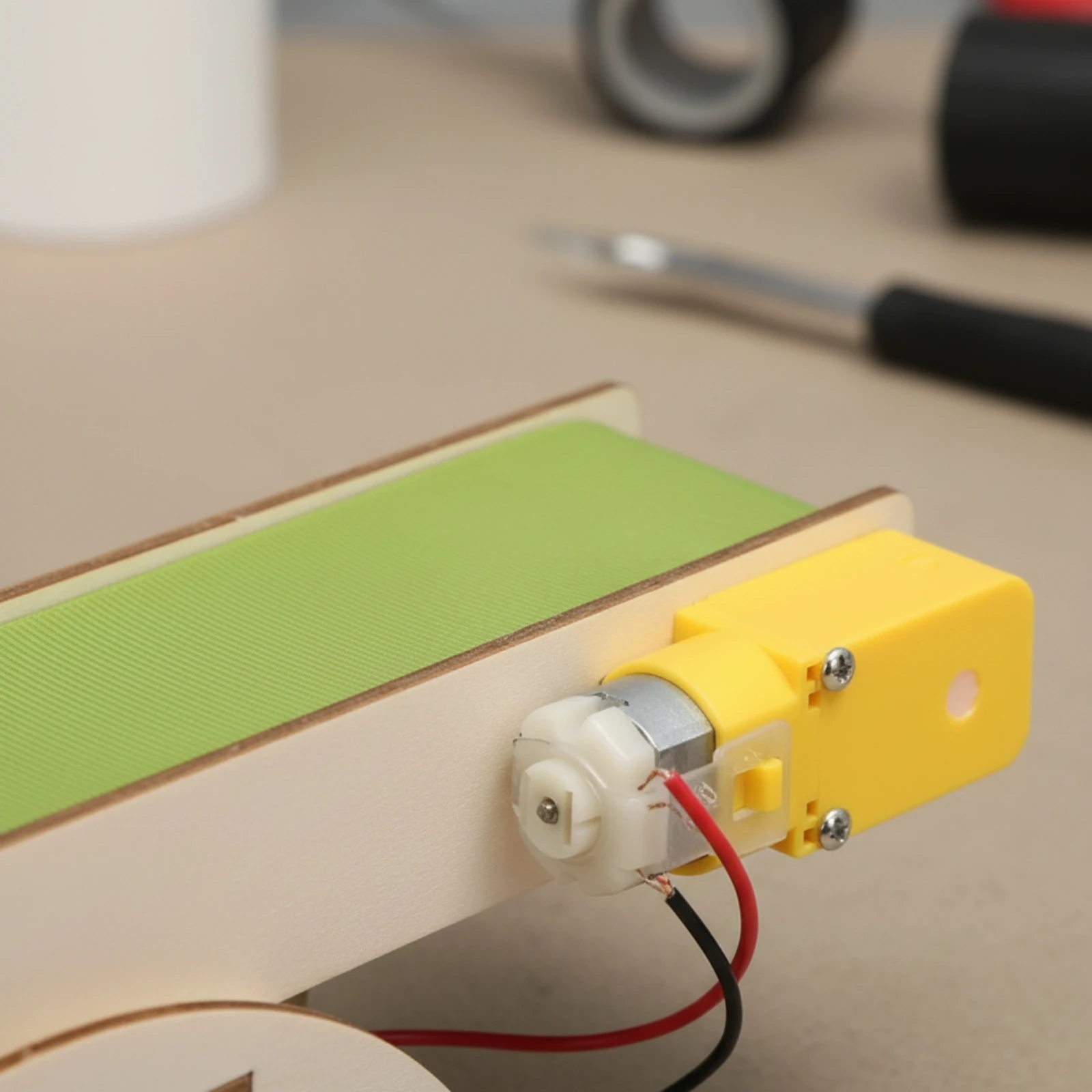 Science Diy Model - نموذج حزام ناقل كهربائي مصغر، نموذج