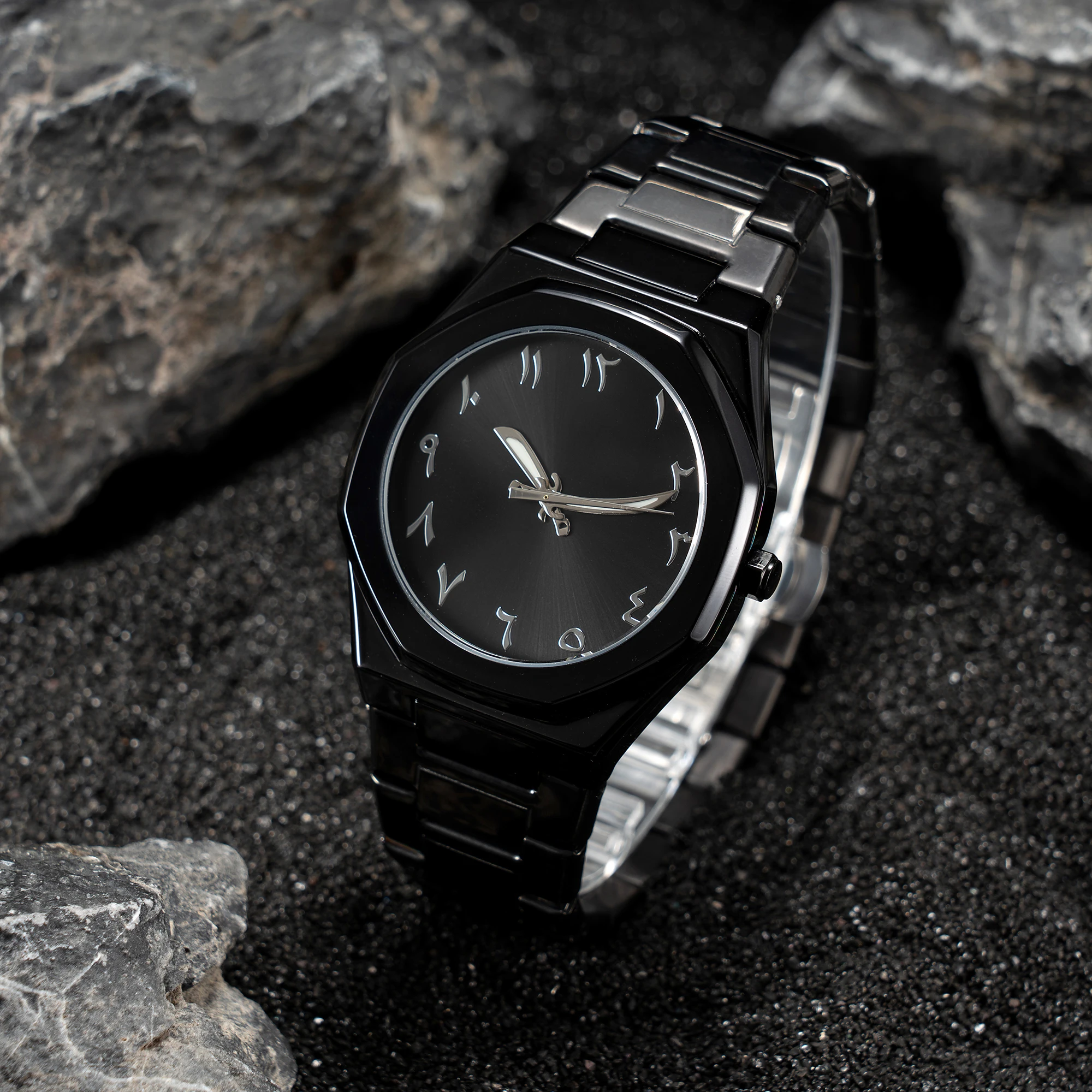 

Modern minimalist personality creative allblack men watch Arabic numeral knife pointer leisure alloy watch unique design watch