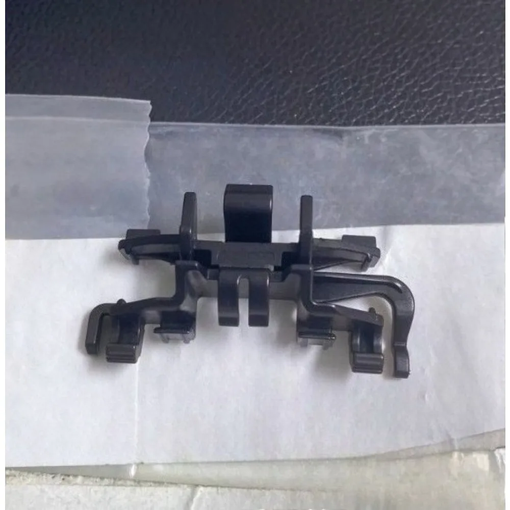 For Mercedes Benz W218 CLS300 CLS320 CLS350 CLS400 Car Roof Molding Trim Strip Fastener Clip Plastic Retainer Buckle Genuine