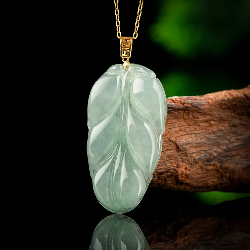 

Myanmar A Jadeite Oil-Green Leaf Pendant 18K Gold Ice Jade Necklace for Women