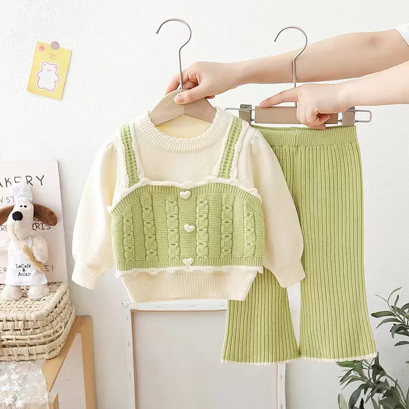 

Girls' sweater set Autumn and Winter New knitted set, hand-embroidered pom-pom top and trousers two-piece set