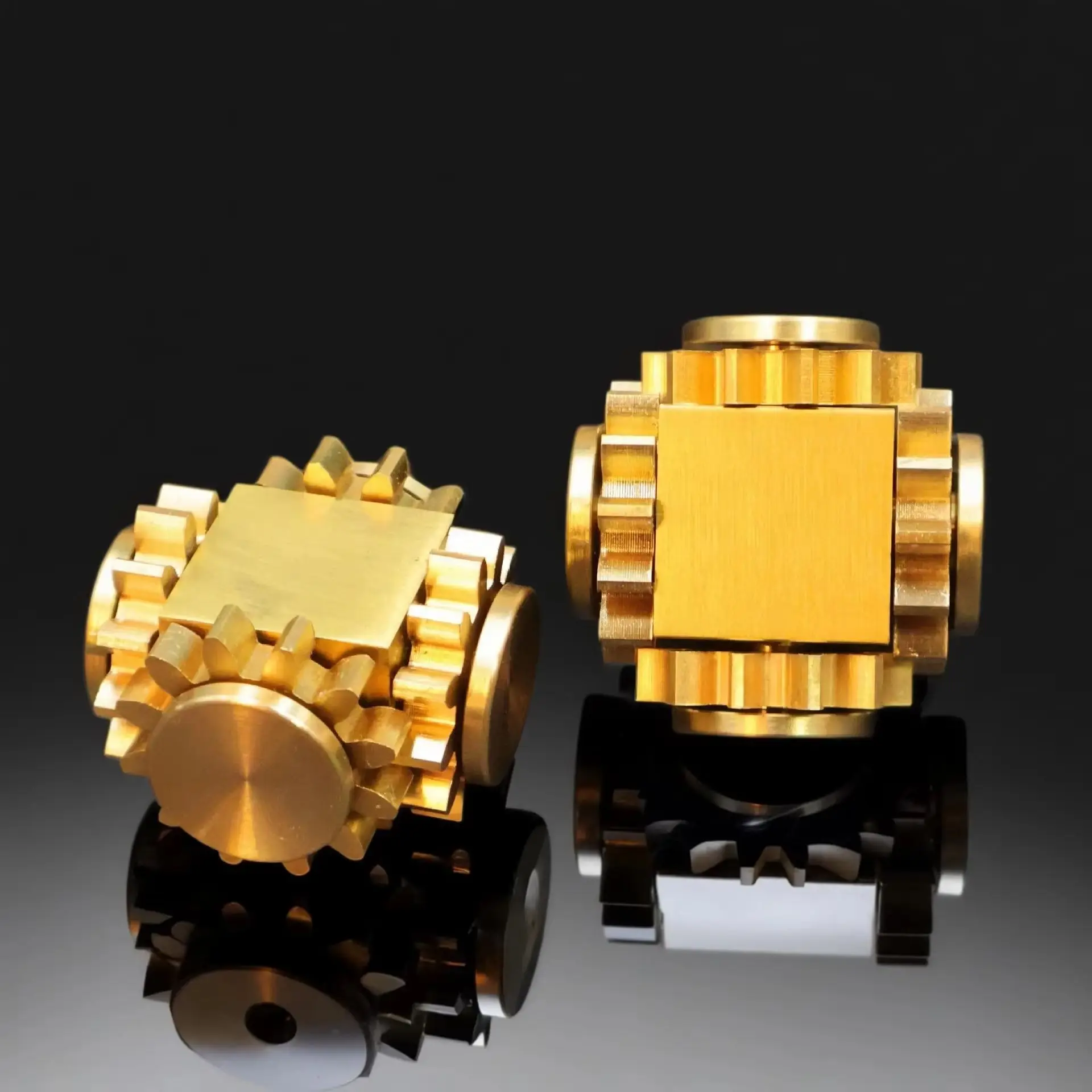 EDC 순수 황동 피젯 스피너 장난감 - 진짜 기어 자이로 메탈 핸드 스피너 성인 불안 스트레스 해소 기술 장난감