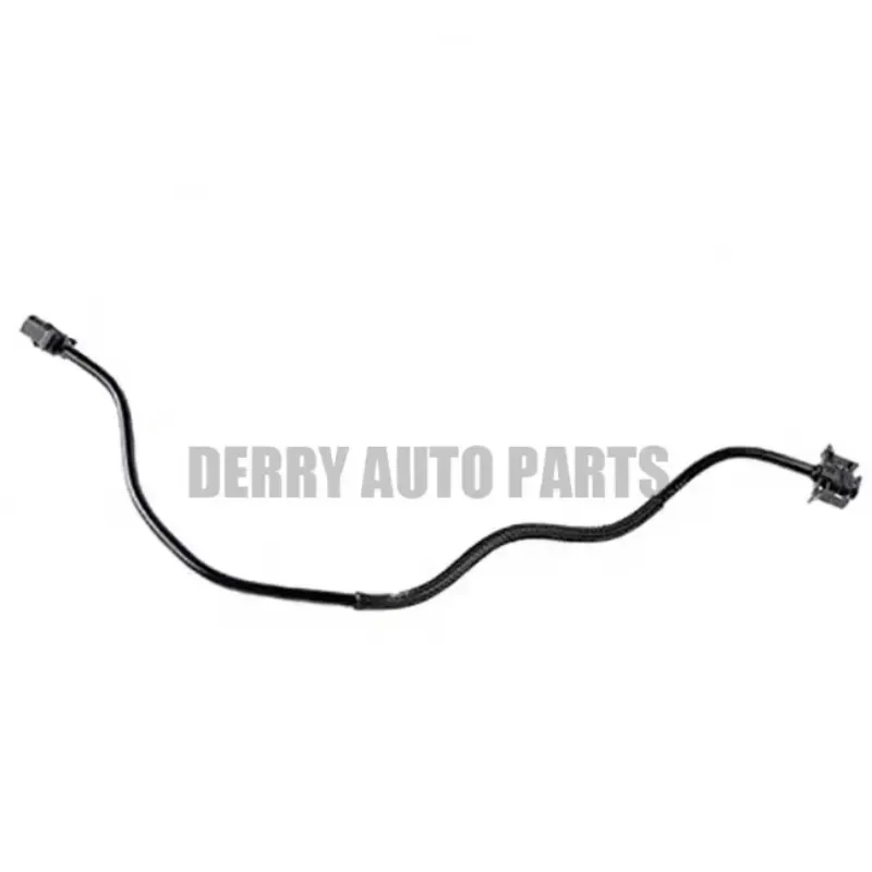 LR024251 Water Pipe Expansion Overflow Tank Hose Line Radiator Hose For Land Rover Range Rover Evoque 2.0L LR024251