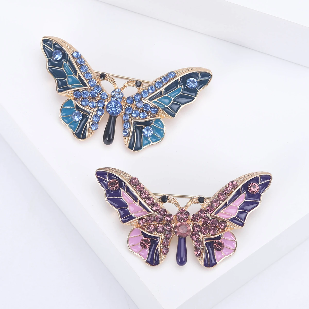 Enamel Butterfly Brooches for Women Unisex Rhinestone Insect Pins Banquet Party Backpack Gifts Jewelry Accessories