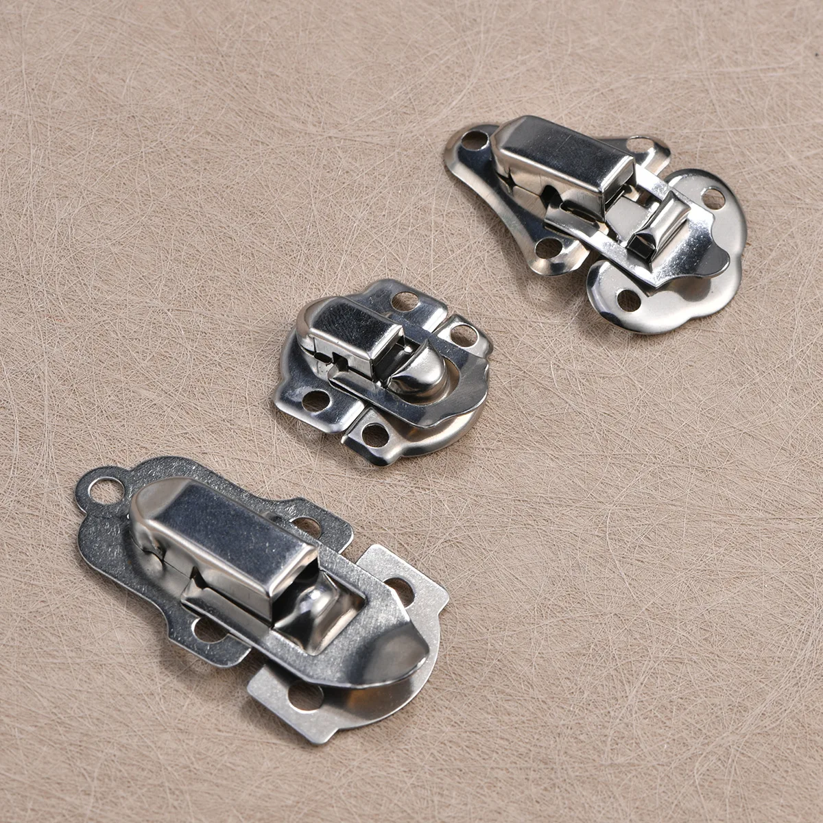 

50pcs Stainless steel processing box hardware accessories lock small wooden lock gift box lock hook packaging box accessories
