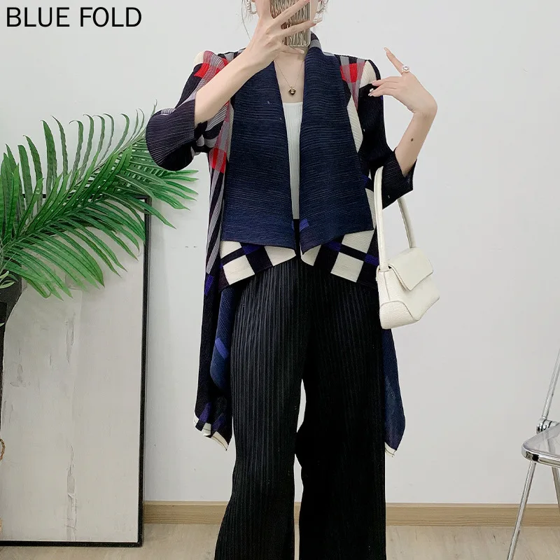 MIYAKE Plaid Pleated Trench Coat Irregular Autumn New Style Women's Cardigan Lapel Loose Large Size All-match Top PLEATS Windbre