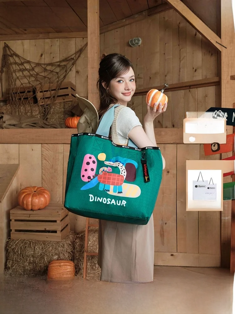 

LeSportsac Cute Du Commuter Tote Bag Soft Fabric Large Size Internal Structure Document Position Card Slot Main ket