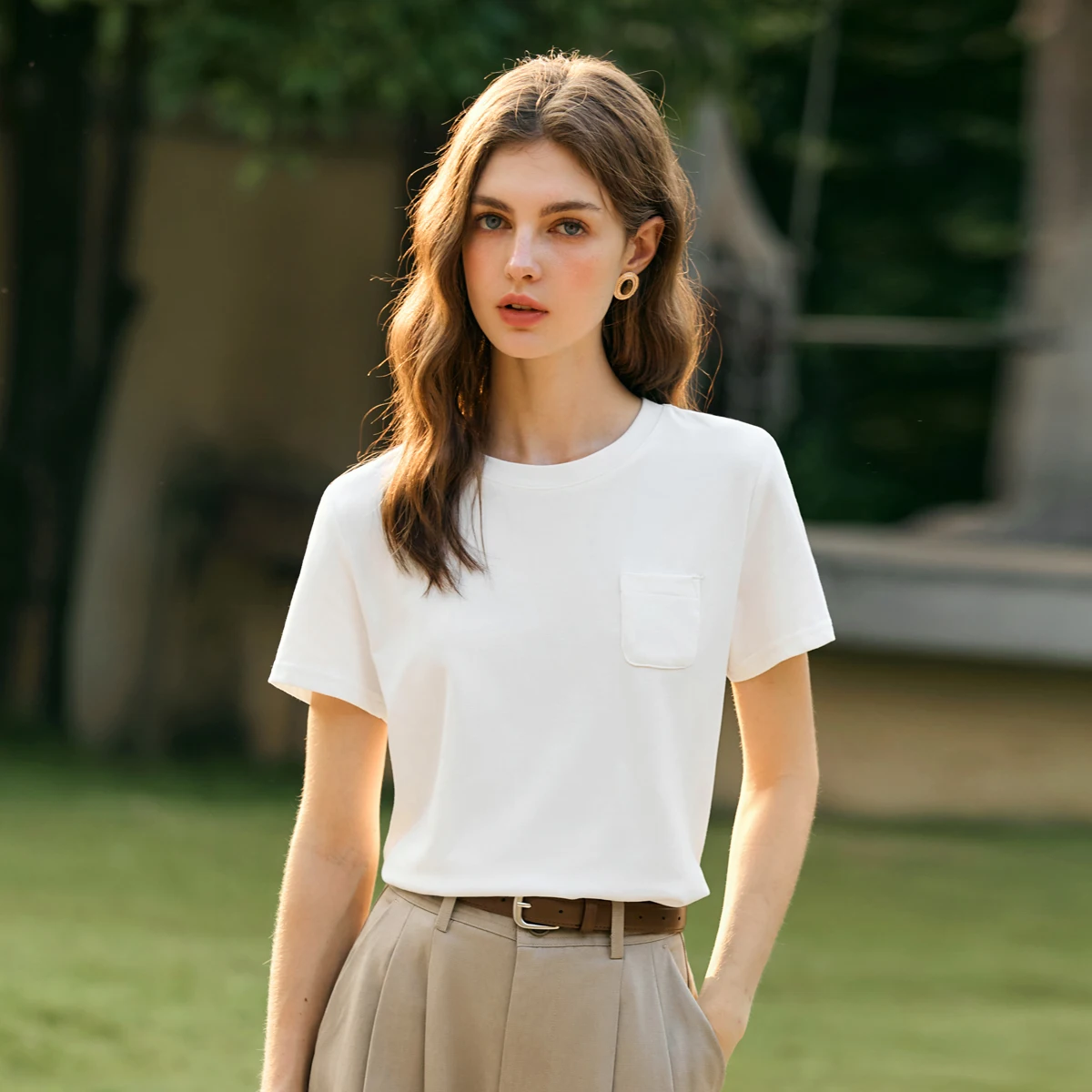 OLrain Classic White T-shirt Women 2025 New Knitted Straight Short Sleeve Commuting Pockets Simple Female Pullover O57XT95501