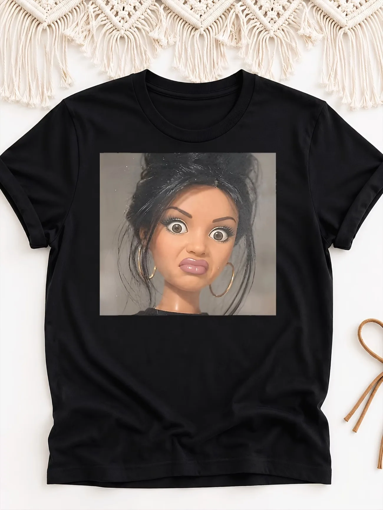 Retro 90S Style T-Shirt Featuring A Humor Doll Face Meme Men's Women Top Tee Streetwear Casual Trend Oversize Loose Short Sleeve