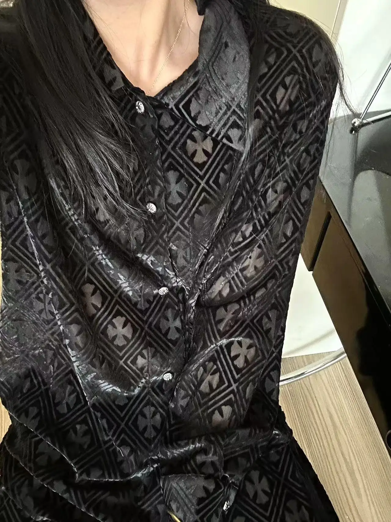 Shark Fashion Muse Velvet Shirt Hollow Cross Home Clothes Set Dark Series Long Sleeve Long Pants for Young Women